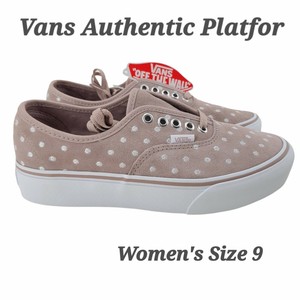 vans de lunares
