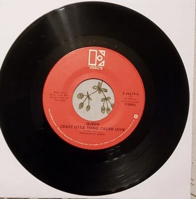 Queen "Crazy Little Thing Called Love" 45 Vg+ 1979 Elektra Foto 1 de 2