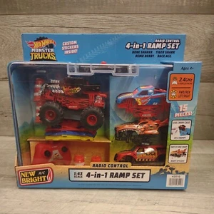 Neu in Box Hot Wheels Monster Trucks Radio Control RC 4 in 1 Rampe Set 1:43  - Bild 1 von 4