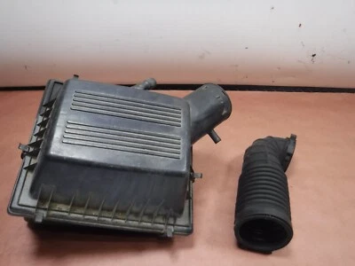 Jeep Grand Cherokee ZJ 93-98 4.0 Air Cleaner Filter Box Assembly Tube - Image 1 of 4