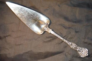 1878 OLYMPIAN by Tiffany 11 1/8" RARE Sterling Silver Pastry Knife Serrated - Picture 1 of 5