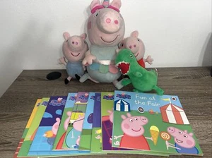 Peppa's Favourite Stories: 10 Book Collection With Plush. - Picture 1 of 7