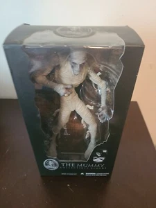 The Mummy 9" Collectible Figure Universal Monsters 2014 Mezco Toyz Sealed - Picture 1 of 7