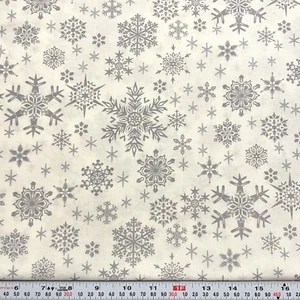 Anna Griffin The Georgette Christmas Collection Cotton Fabric by the HALF YARD - Picture 1 of 2