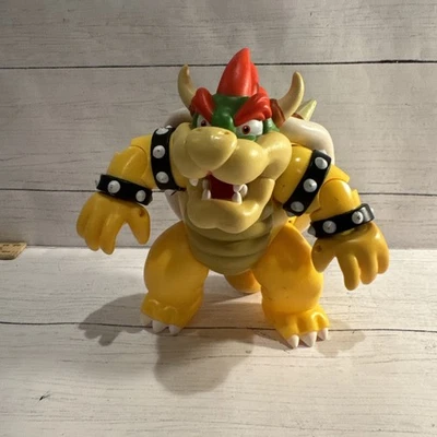 Super Mario Bros. Bowser 6" Action Figure Jakks Pacific World of Nintendo 2014 - Image 1 of 4