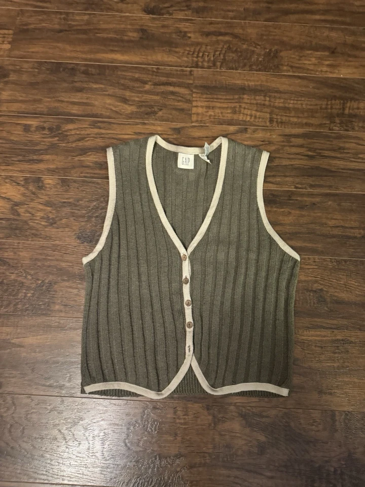 GAP Sweater Vest Women's Button Front V-Neck Green Ribbed Knit Sz:L - Image 1 of 4