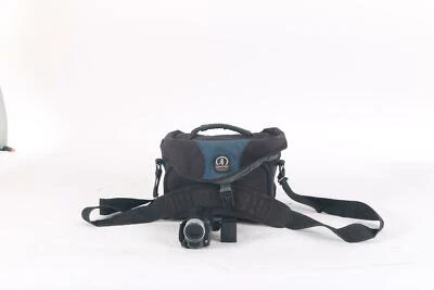 Canon SD XC FS40 Flash Memory Camcorder / Sleek, Ultra-Compact W/ Tamrac Case - Image 1 of 2