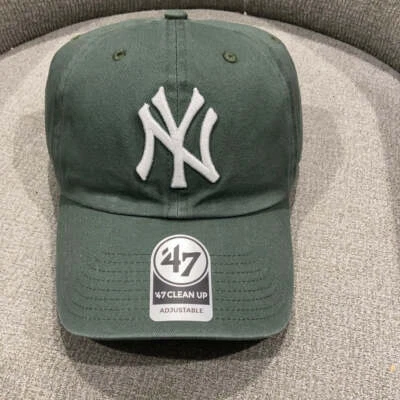 Sombrero de Limpieza '47 Brand New York Yankees - Verde Musgo Ajustable con Ala Púrpura Foto 1 de 4