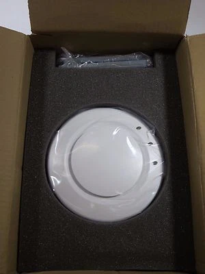 Nortel Access Point WLAN 2330B a/b/g DR4001103E6 - Image 1 of 4