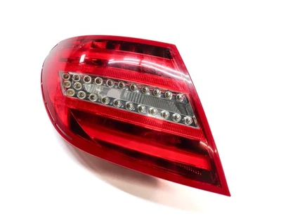 Luz de freno del conductor izquierdo mercedes benz c250 c300 c350 (w204) 2012-2015 Foto 1 de 4