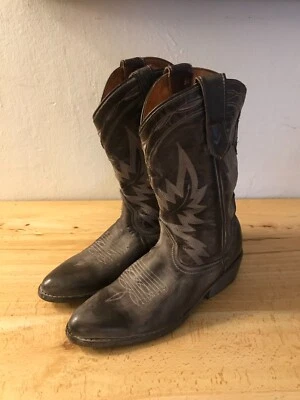 BOTA VAQUERA ROBLE TREE FARMS ENEBRO MUJER 6,5 CUERO GOODYEAR RIBETE HECHA EN BANCO Foto 1 de 4
