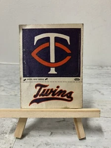 Vintage Fleer MINNESOTA TWINS MLB Cap TC  "REAL CLOTH" baseball patch card - Picture 1 of 3