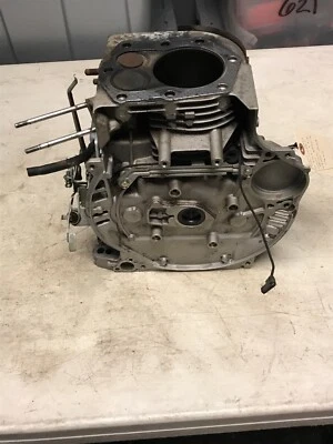 OEM ХОРОШИЙ Б/У БЛОК ДВИГАТЕЛЯ ЛИСТОУБОРОЧНОЙ ВОЗДУХОДУВКИ KAWASAKI FG-300d-CS12 49120-2163 - Изображение 1 из 4