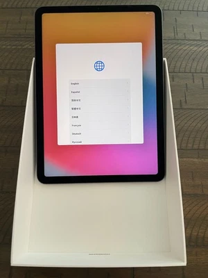 Apple iPad  Air (4th Generation) A2316, 256GB, 9.7 in - Black - Image 1 of 4