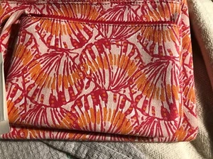 Vineyard Vines Zippered 3 Piece Cosmetic Cases Shell Print NWT Free Shipping - Picture 1 of 4