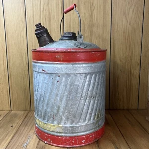 Nice Vintage Ironsides 5-Gallon Galvanized Metal Gas Can Inside Is Good Man Cave - Picture 1 of 18