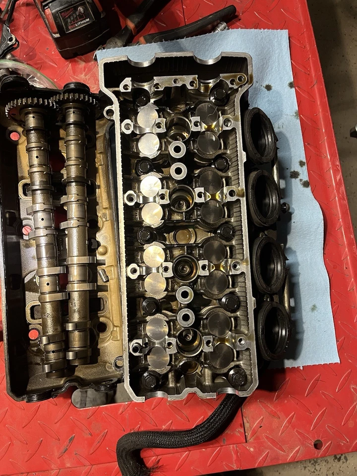 2008-2024 Gsxr750 Cylinder Head Complete - Image 1 of 4
