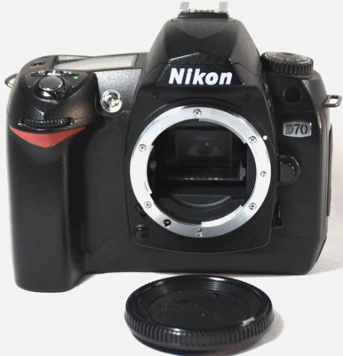NIKON D70 DSLR Camera Body with Body Cap, Low Shutter Count - 5356pics   ##002## - Image 1 of 4
