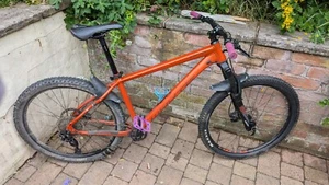 Whyte 806 Hardtail Mountain Bike - Picture 1 of 5