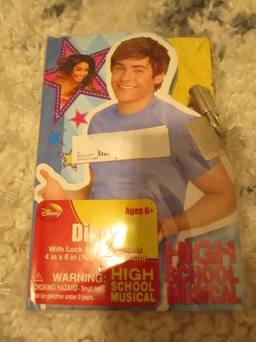 new HIGH SCHOOL MUSICAL - SECRET JOURNAL DIARY with key & lock 50 sheets 4 by 6" Cover