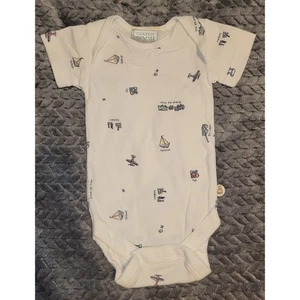 Classic Pooh Disney Bodysuit White Airplane Sailboat Small up to 12 lbs vintage - Picture 1 of 4