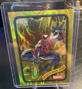 Topps Chrome Marvel 2025 Spider Man 2099 Gold Shimmer RARE 🔥 - Picture 1 of 2