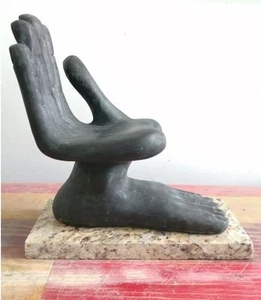 PEDRO FRIEDEBERG " MANO PIE II " BRONZE SCULPTURE SIGNED & NUMBERED - Picture 1 of 6