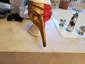 1985 CESAR RUBBER FACE MASK BEAK TWO TONE GOLD/RED WITH ELASTIC - Picture 1 of 5