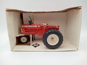 Vintage Spec-Cast Allis Chalmers D-15 Series II Tractor 1:16 Scale Diecast NIB - Picture 1 of 8