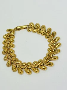 Vintage Gold tone heart Link chain bracelet Summer Sweetheart Anniversary - Picture 1 of 12