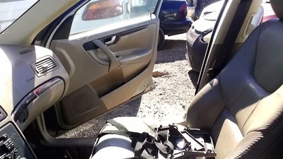 XC70      2004 Front Door Trim Panel 30860658 - Image 1 of 4