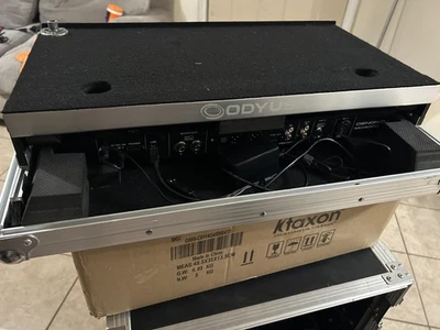 DENON DJ MC4000 Controller with Odyssey flight case - Image 1 of 4