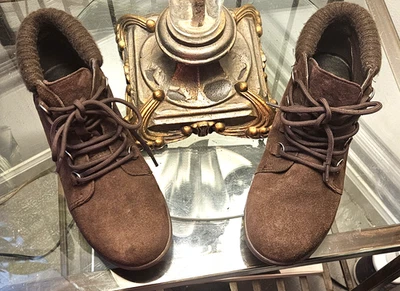 Cobbie Cuddlers Gamuza Invierno Botines Suéter Abeto Marrón Con Cordones Talla 9 W Foto 1 de 4