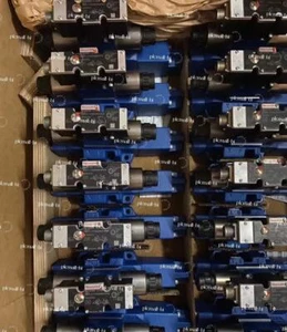 R900911681 4WREE 6 V32-2X/G24K31/A1V proportional valve R900911681  - Picture 1 of 4