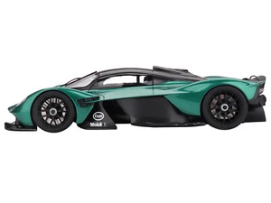 Aston Martin Valkyrie Aston Martin Racing Green with Black Top 1/18 - Picture 1 of 4