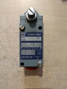NEW SQUARE D CLASS 9007 TYPE B54C SERIES B LEVER TYPE LIMIT SWITCH - Picture 1 of 8