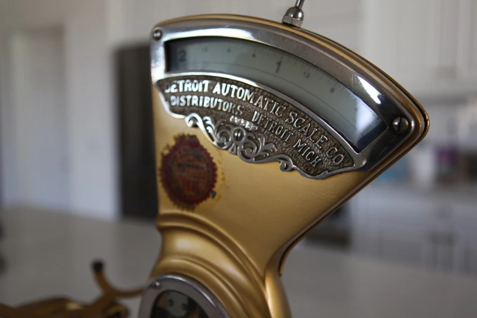 Stimpson Detroit Model No. 40, 2 Pound Candy Scale Leaner circa 1931 - Image 1 of 4