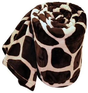 New Giraffe Animal Print Flannel Throw Plush Cozy Super Soft Fleece Blanket - Picture 1 of 9