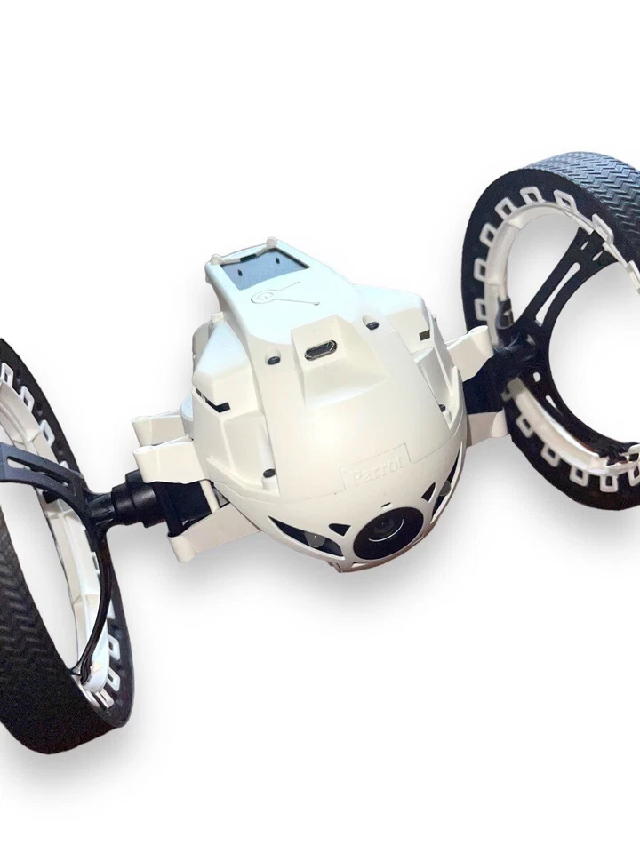 Parrot Jumping Sumo MiniDrone PS724000 - White - No USB Port Included! - Image 1 of 4