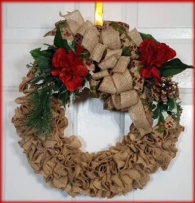 Corona de arpillera de Navidad de invierno con hortensia roja y vacaciones invierno verde esmerilado Foto 1 de 4