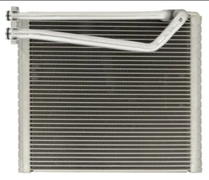 Air Con Evaporator For Komatsu Excavator PC200 PC300 7.2L 8.3L 2001 on - Denso - Picture 1 of 1
