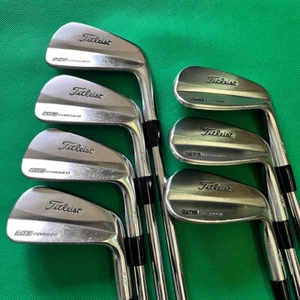 Titleist MB 712 Iron Set 7pcs 4-Pw Flex Stiff Dynamic Gold S200 RH - Picture 1 of 12