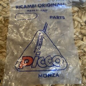 Vintage Picco One Way Bearings Front Axles (1)  NOS