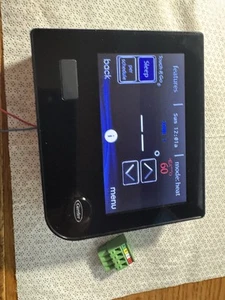 Carrier SYSTXCCITC01B Programmable Thermostat Version 01.31 - Picture 1 of 4