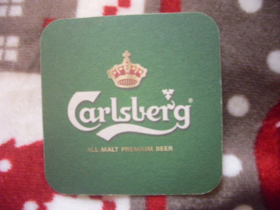 Sous-bock Carré bière CARLSBERG couronne idéal pour compléter votre Collection ! - Photo 1/2