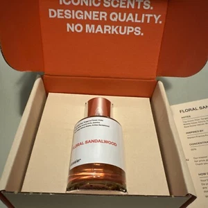 Dossier FLORAL SANDALWOOD Extrait de Parfum. Size: 50ml / 1.7oz - Picture 1 of 2
