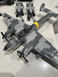 Brickmania BF-110C German Bomber + 2 Fritz X Guided Bombs - Bild 1 von 4