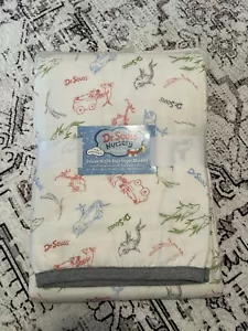Trend Lab Dr Seuss One Fish Two Fish Print Deluxe Muslin Four Layer Blanket NWT - Picture 1 of 2