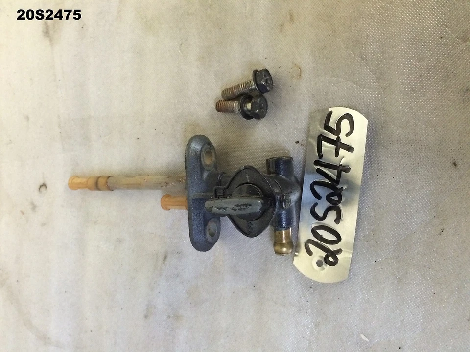 SUZUKI RGV 250 SP 90 - 97 FUEL TAP GENUINE OEM GOOD COND  20S2475 - 37 LOT20 - Image 1 of 1