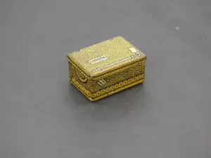 HORNBY SERIES 1928 O GAUGE TINPLATE MINIATURE RAILWAY LUGGAGE TRUNK LONDON - Foto 1 di 6